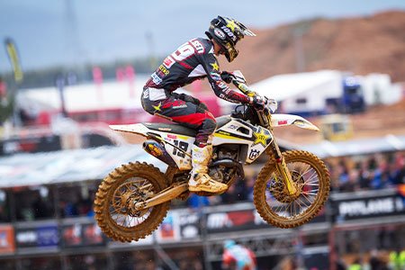 It’s all about the tires: Pirelli plan on hold. 02